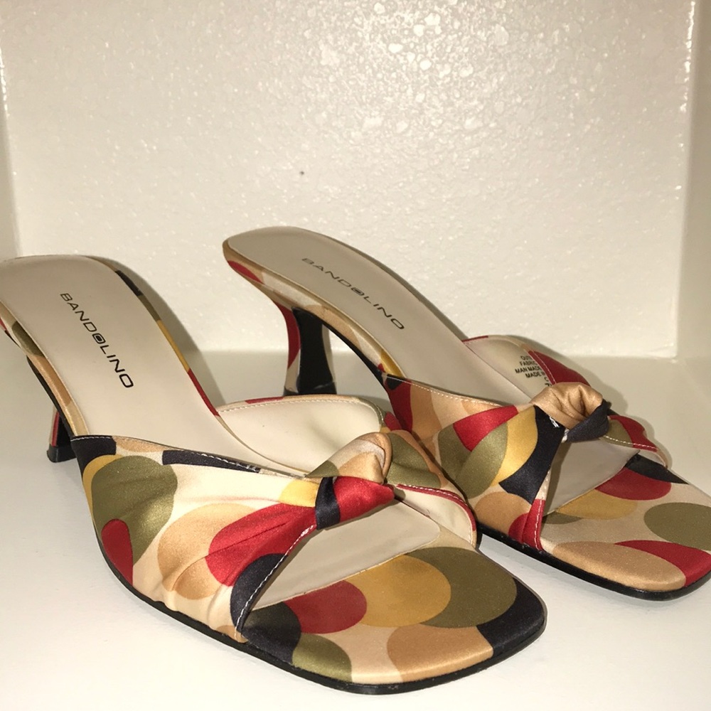 Bandolino “Outplays” Multi Color Fabric VINTAGE